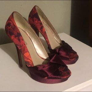 Gorgeous Karen Millen heels! Great condition!